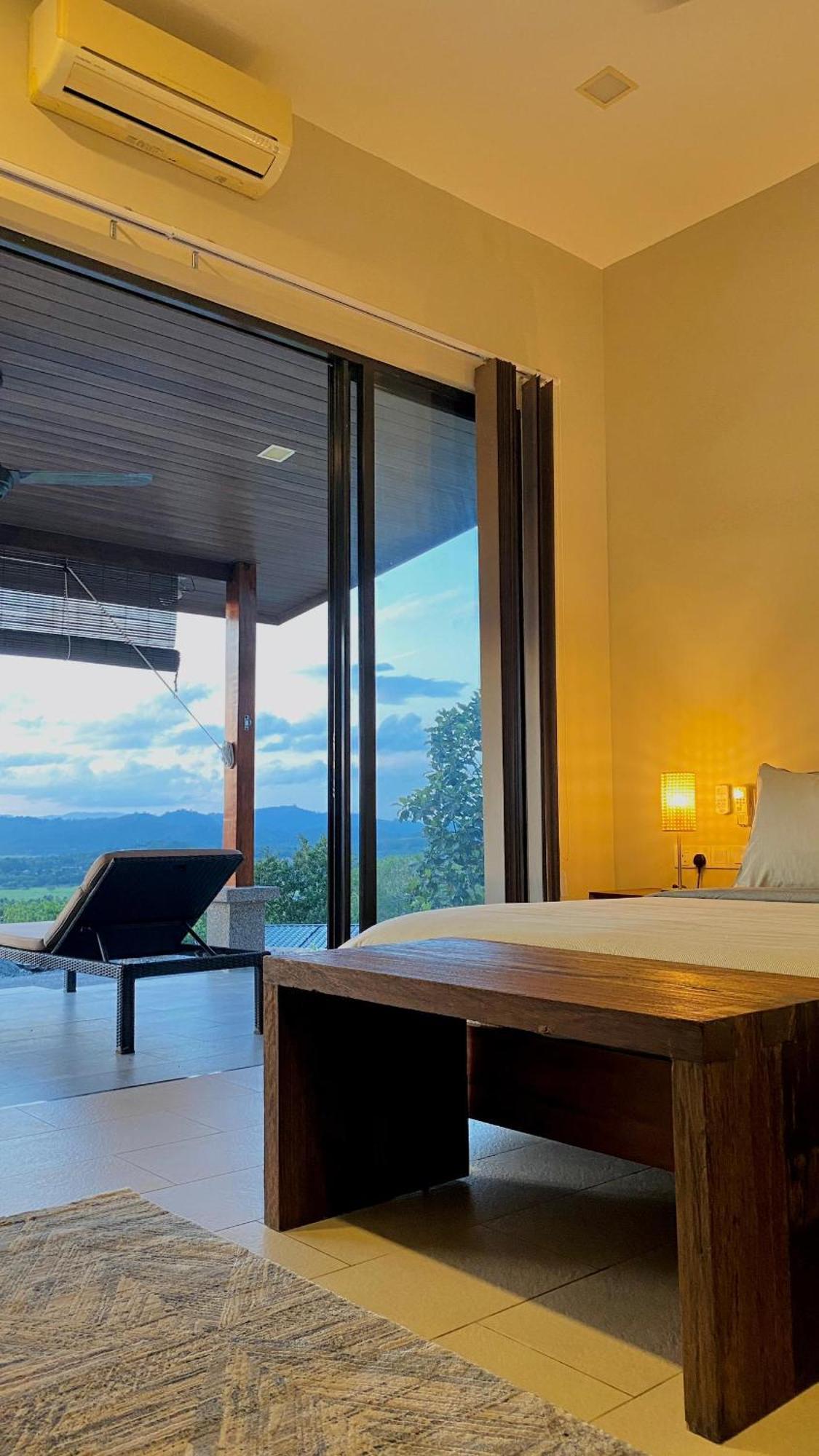 Ranis Lodge Padang Mat Sirat Exterior foto